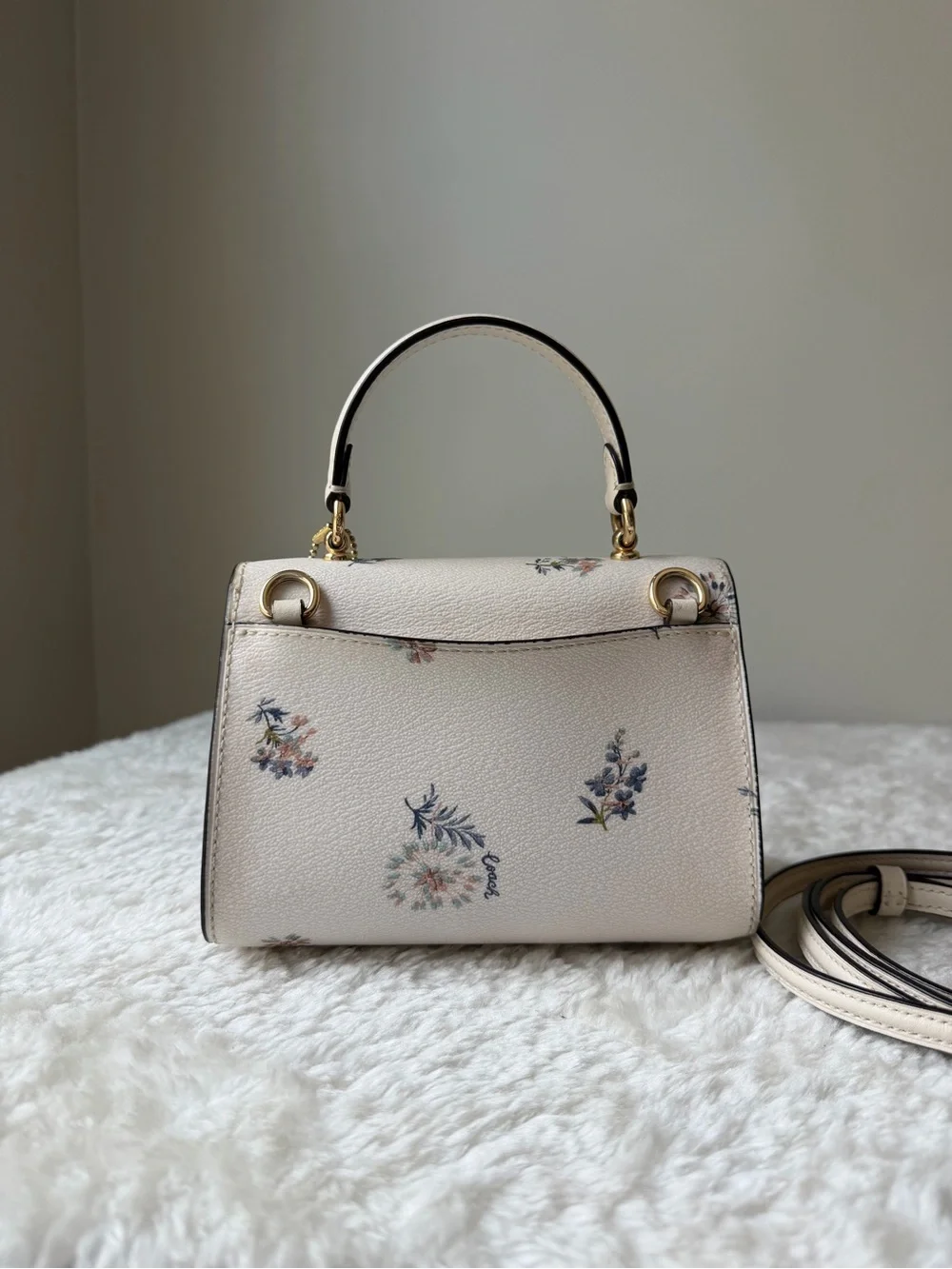 Coach mini Tilly bag with floral print and tea rose turnlock - Picture 9 of 12